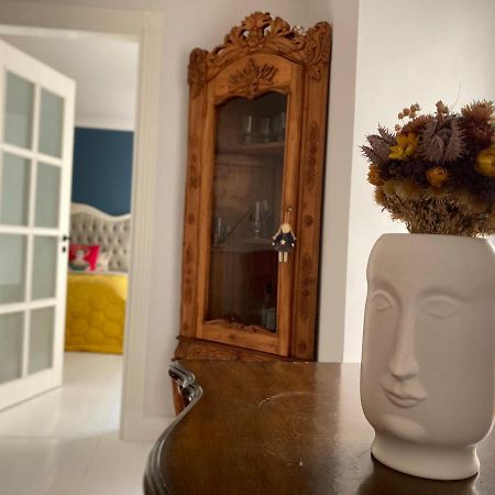 Shabby Chic - Apartment In The Heart Of Vilnius Old Town 외부 사진