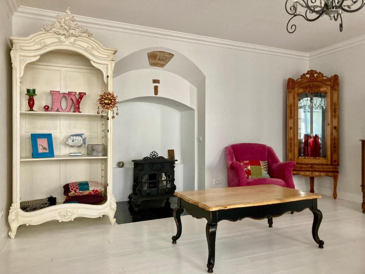 Shabby Chic - Apartment In The Heart Of Vilnius Old Town 외부 사진